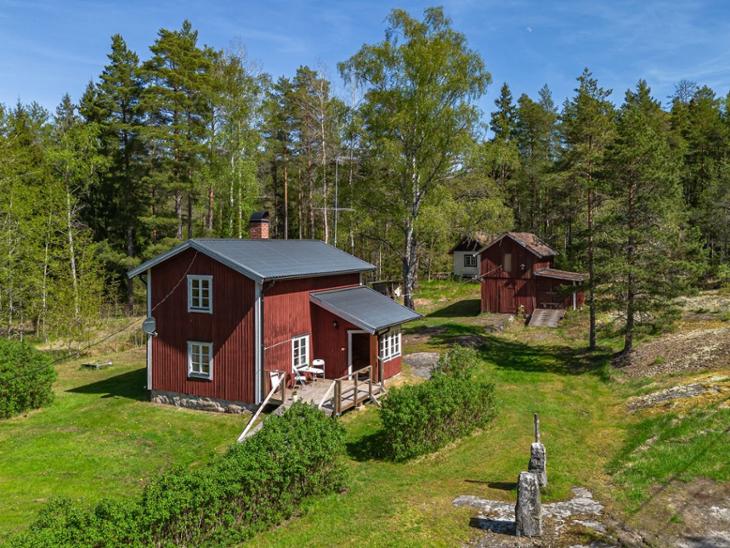 Bostad Broby Vallentuna