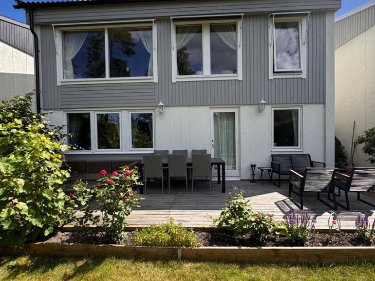 Bostad Svärmarevägen Upplands Väsby