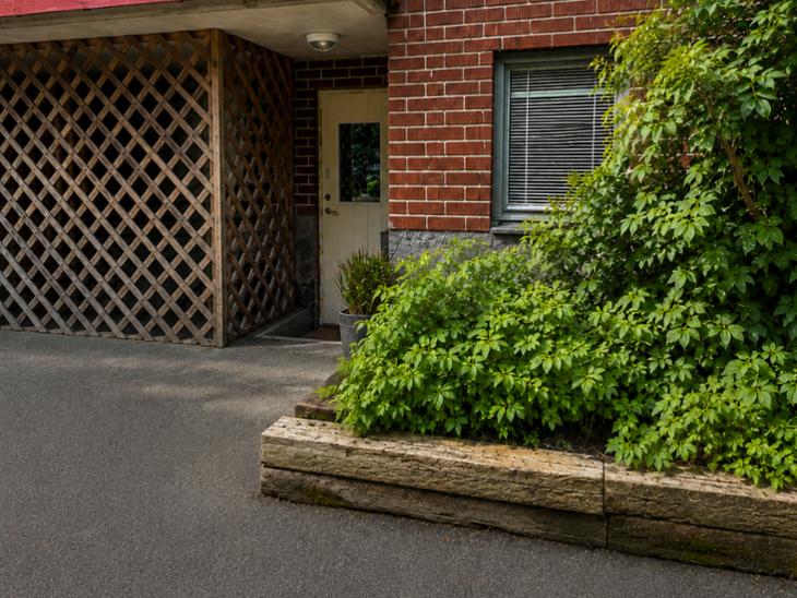 Bostad Rymlig uthyrningsdel i villa i näsby park Stockholm