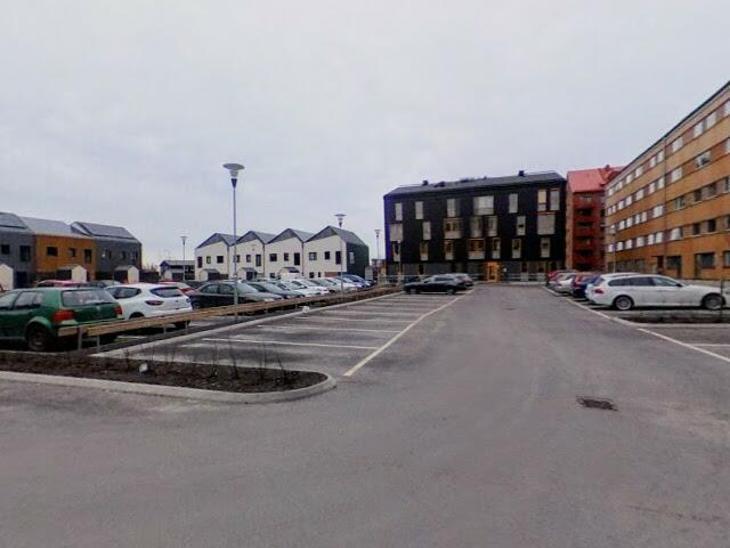 Karlsdalsallén 44A - Almby-norrbyås, Örebro