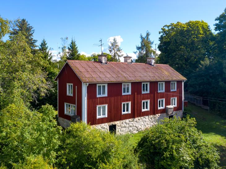 Bostad Husby röbo 1 Strängnäs